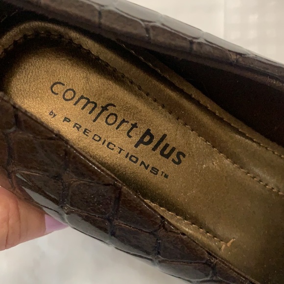 Predictions brown crocodile print heels - Picture 17 of 17